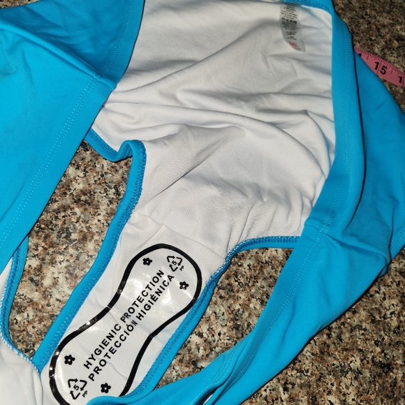 Tropical Floral 2 pc Swimsuit - Picture 5 of 8